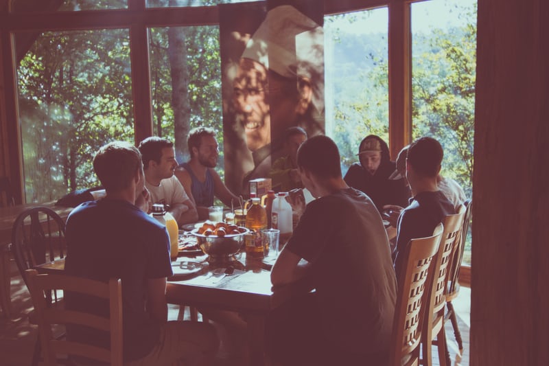 Food scene in 'Twister' movie is an iconic scene.