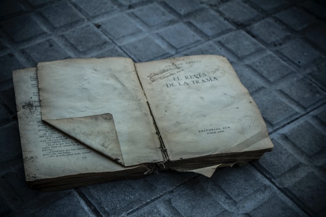 Timeless Victorian quotes make you feel close to real times of the past in the modern day.