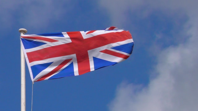 Which flag comprises England, Scotland, Wales and North Ireland?