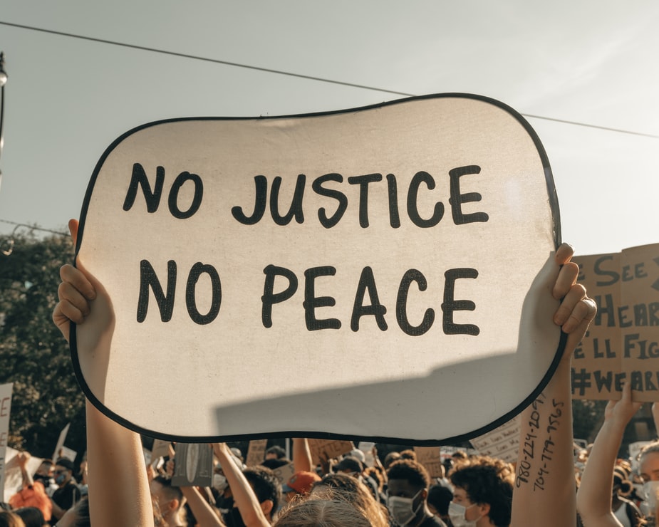 Social justice quotes spread awareness.