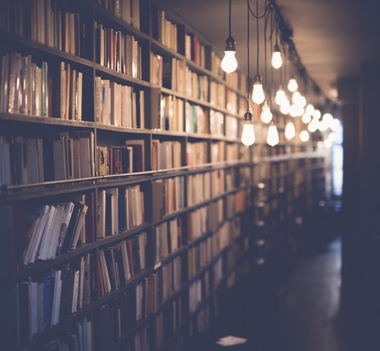 Fantasy section of libraries were full of books with Sarah J. Maas name on every book.