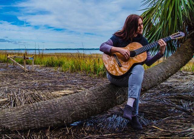 Men and women both love guitar quotes.