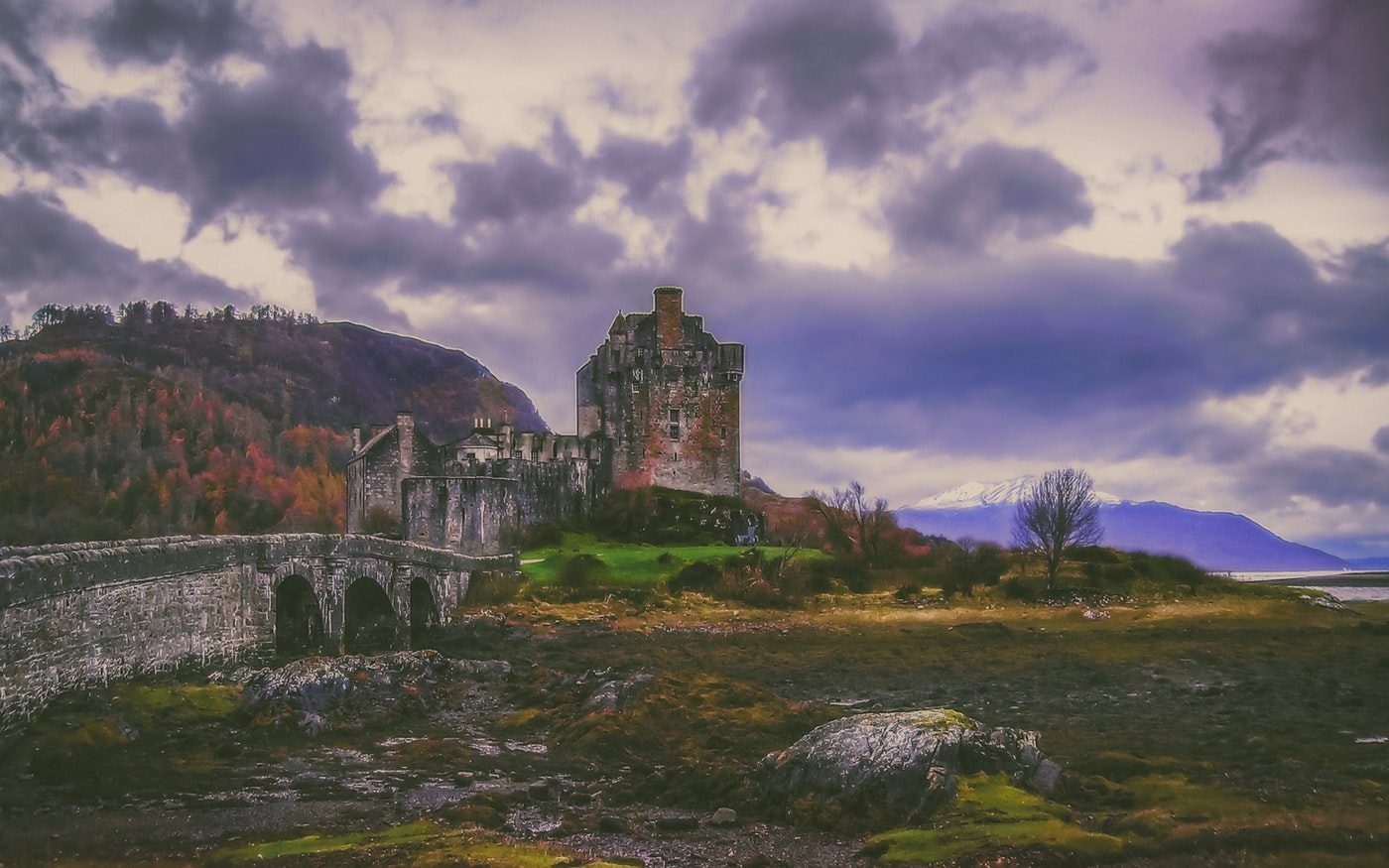 Scottish quotes show the Scots' pride for their land.