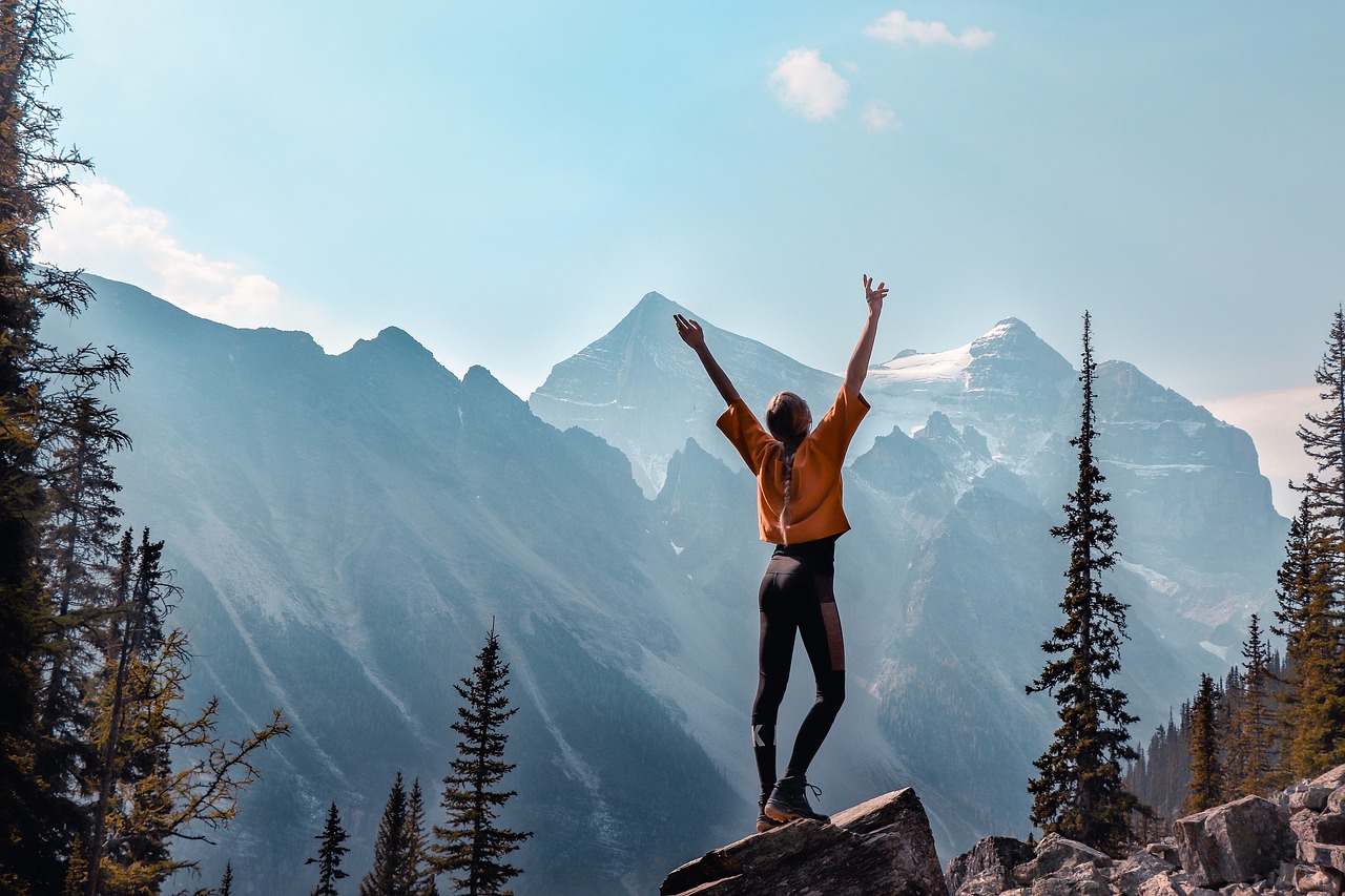 Favorite hiking quotes on mountains.