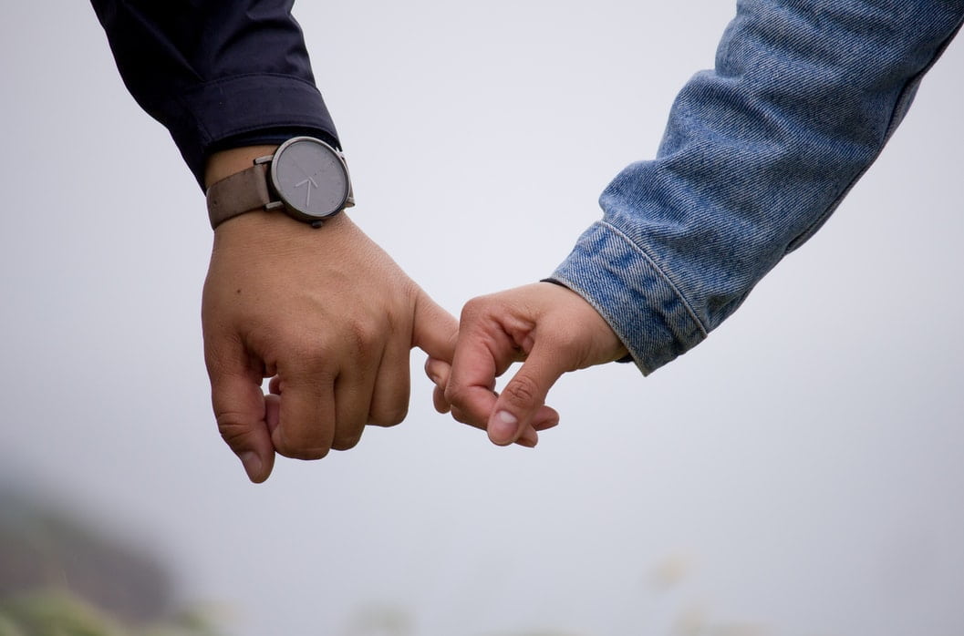 Sarcastic quotes about love boost the love between many couples.
