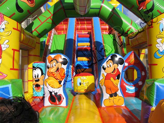 Gonfiabili Max Scivolo Con Ostacoli Con Maxi Scivolata Birbalandia Park