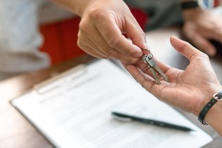 find potential tenants for my property