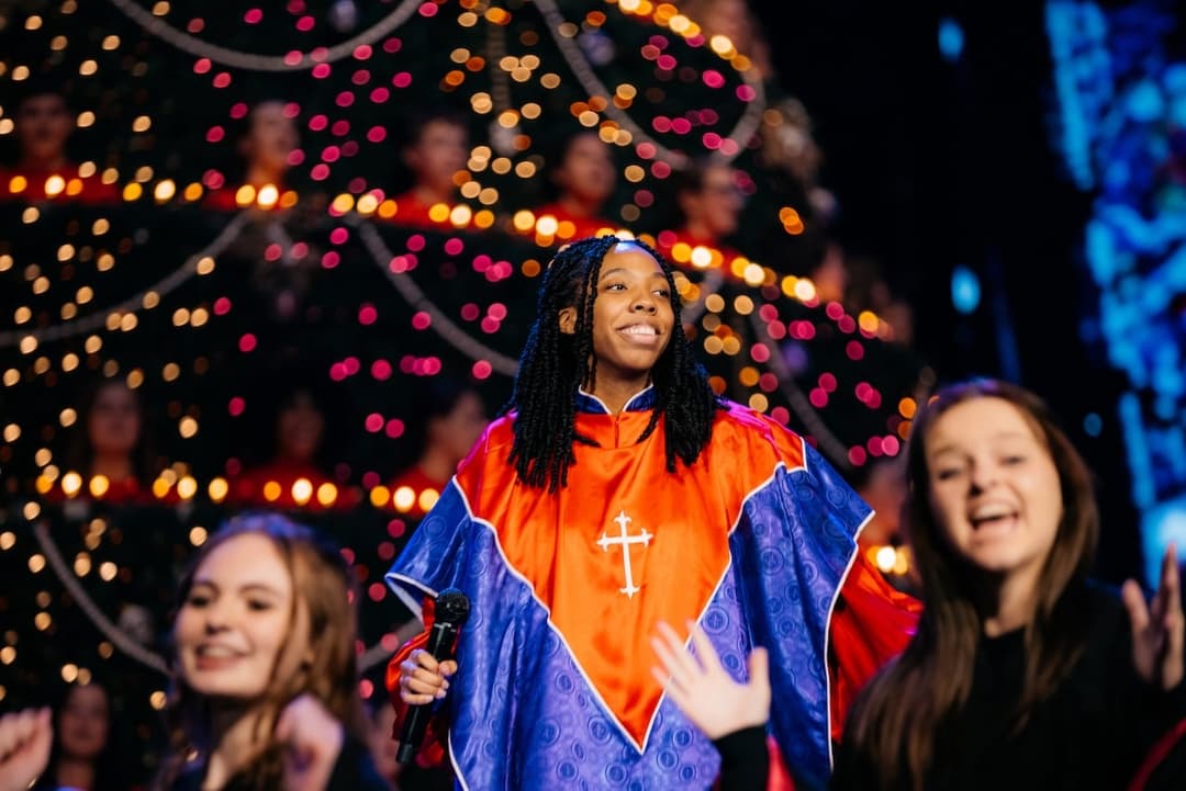 Singing Christmas Tree Bellevue Baptist Church