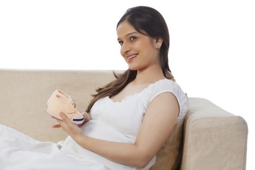 Top 5 Reasons as to Why/How laughing is beneficial to Mom and Baby