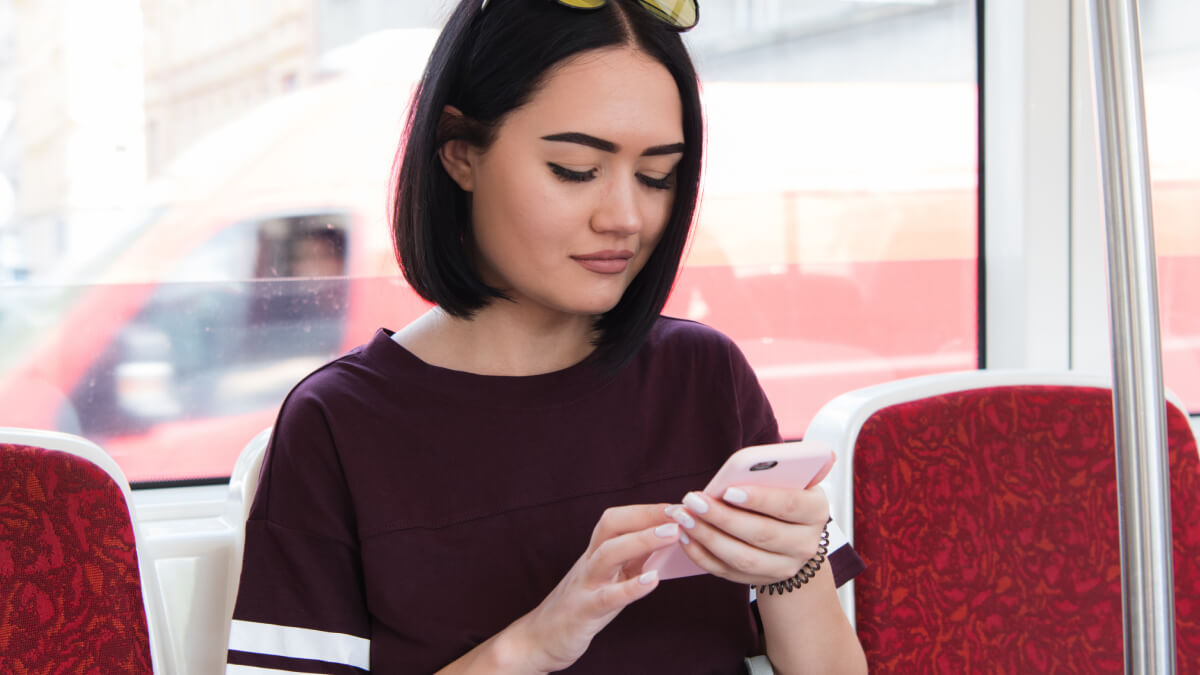 Add interactive features to an online experience