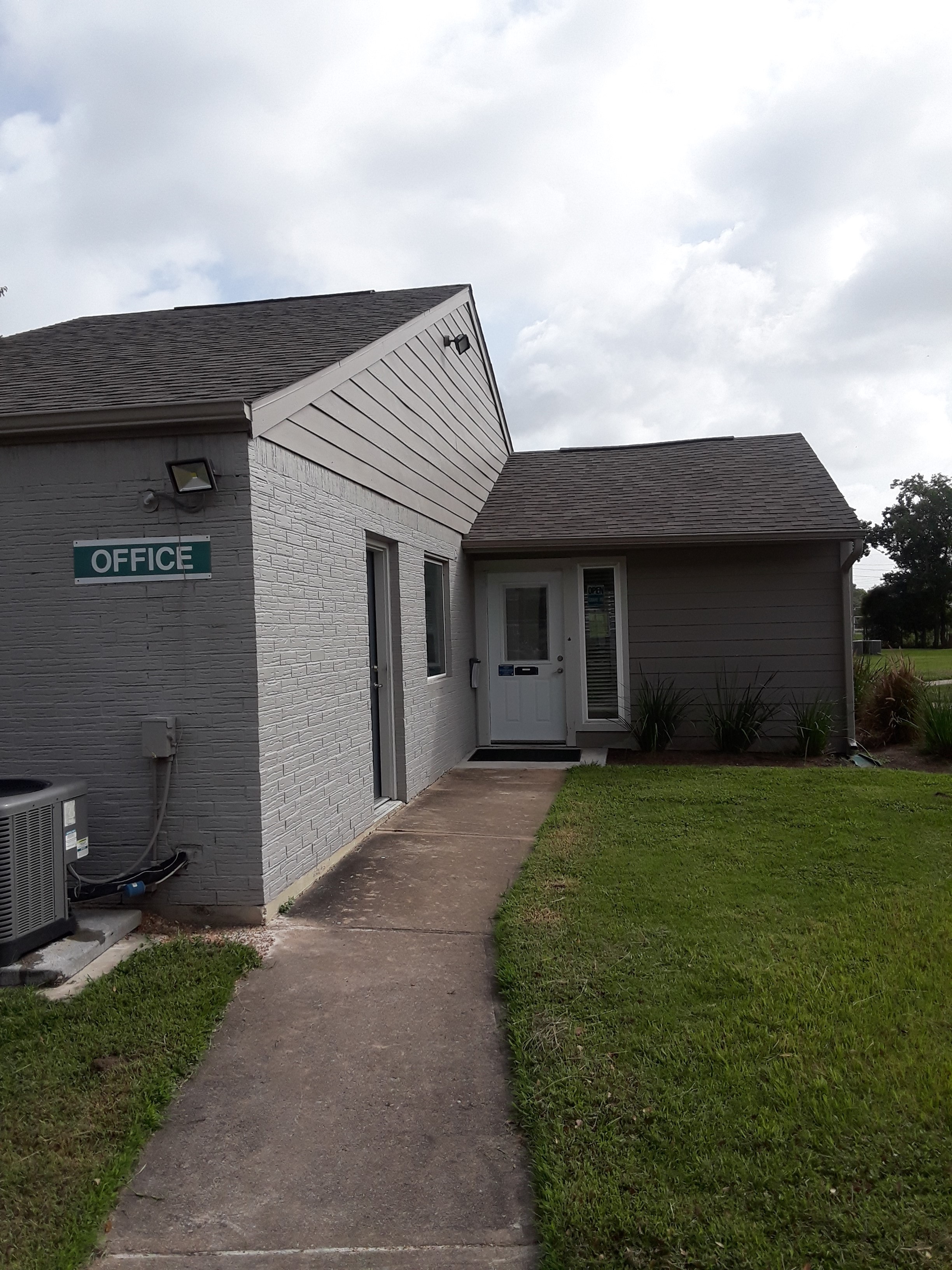 Willow Springs Apartments