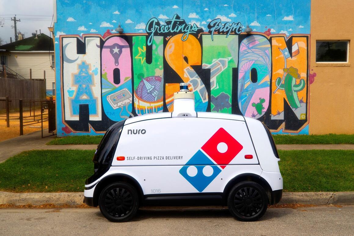 BigFoods-Nuro-Dominos-16_04