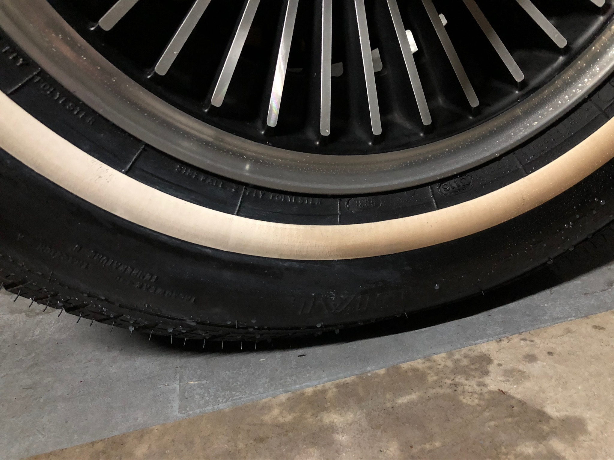 Cleaning White Wall Tyres 65 Corvette Sting Ray