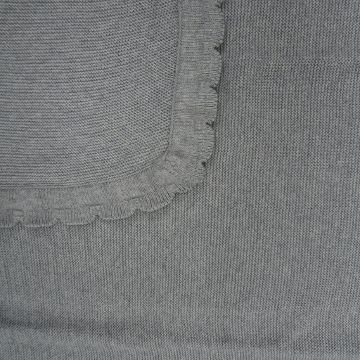 couverture tricotée pour bébé gris souris