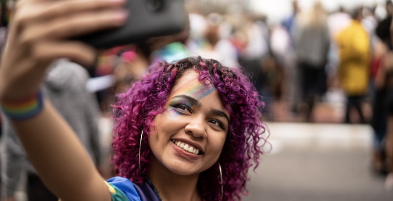 selfie taker