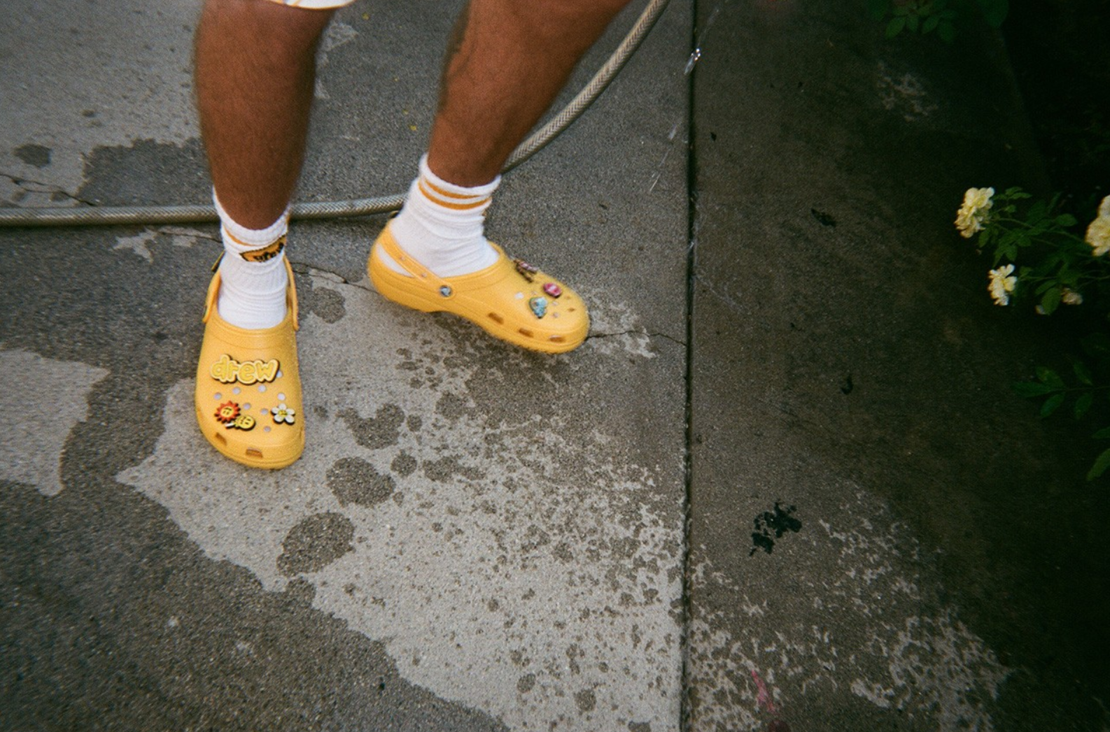 justin bieber crocs size 7