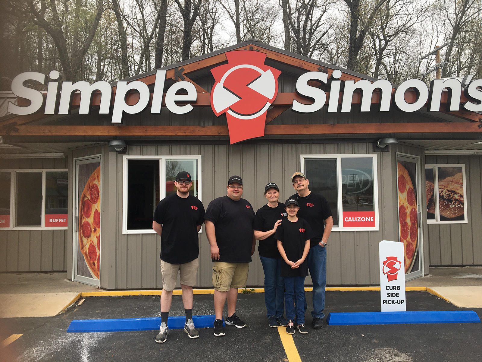 Looking Sharp in Seneca, Missouri! Simple Simon's Pizza