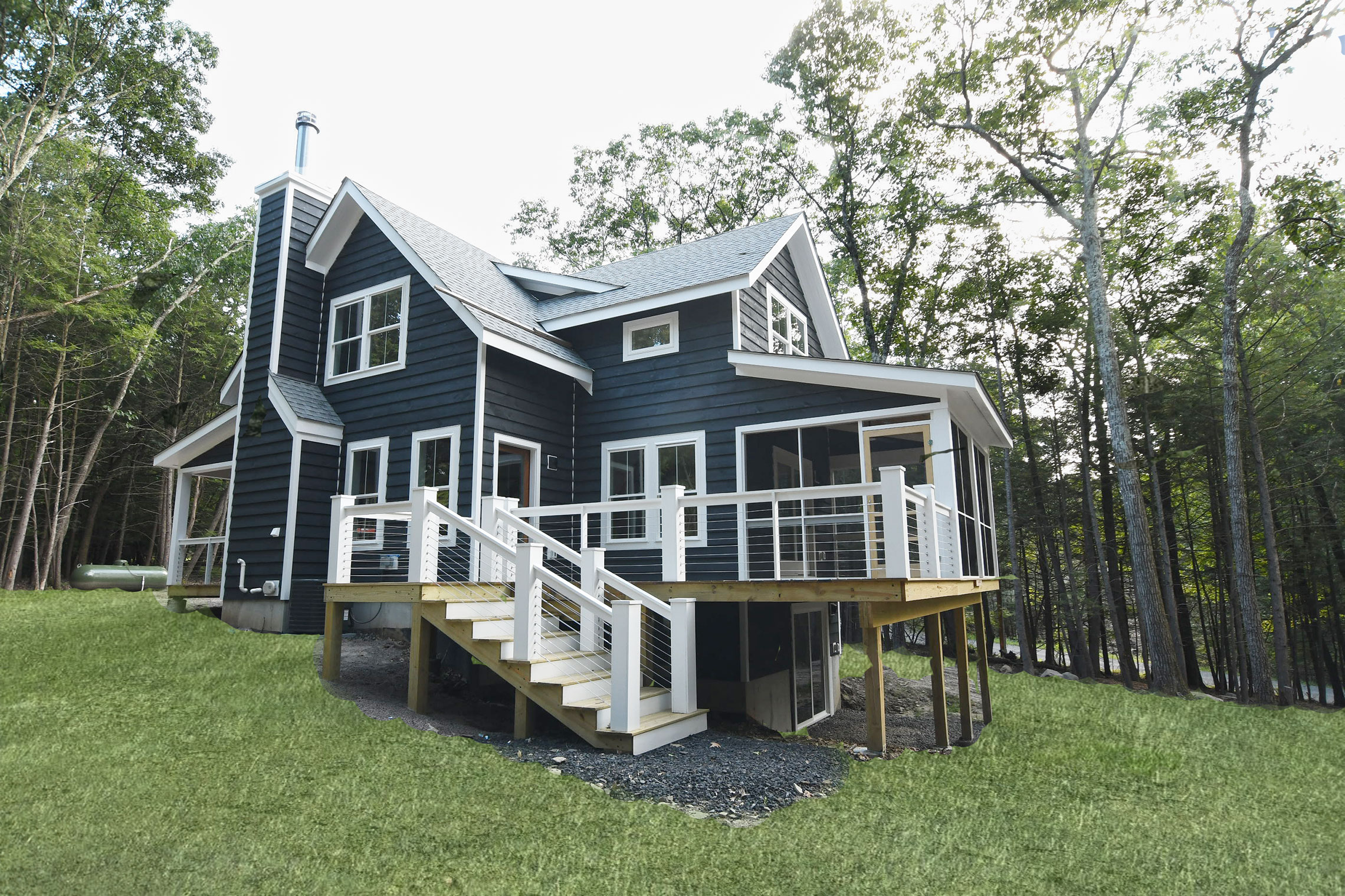 Farmhouse 64 / Saugerties, NY Real Estate / Catskill Farms