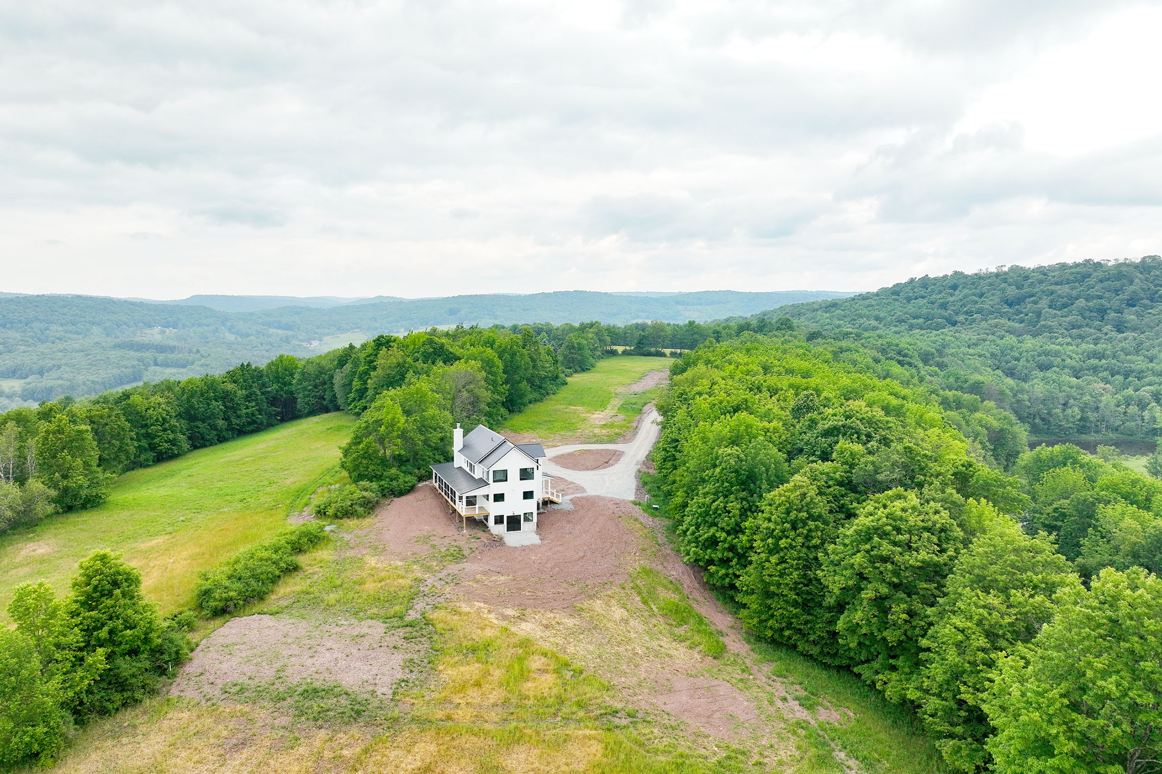 Upper Big Sky Farmhouse 72 / North Branch, NY Real Estate / Catskill Farms