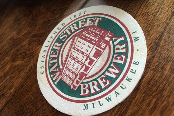 Even though we’re busy, everyone has to eat eventually! We stopped by one of the most iconic spots in Milwaukee, the Water Stree Brewery for some good old fashioned American Burgers!