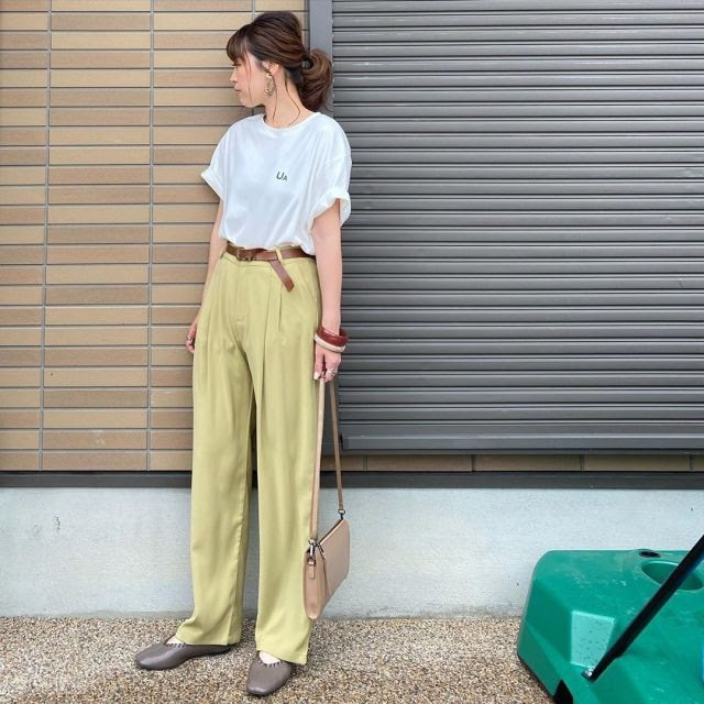 大人のロールアップ術！ボトムスや袖のロールアップのやり方とお手本  