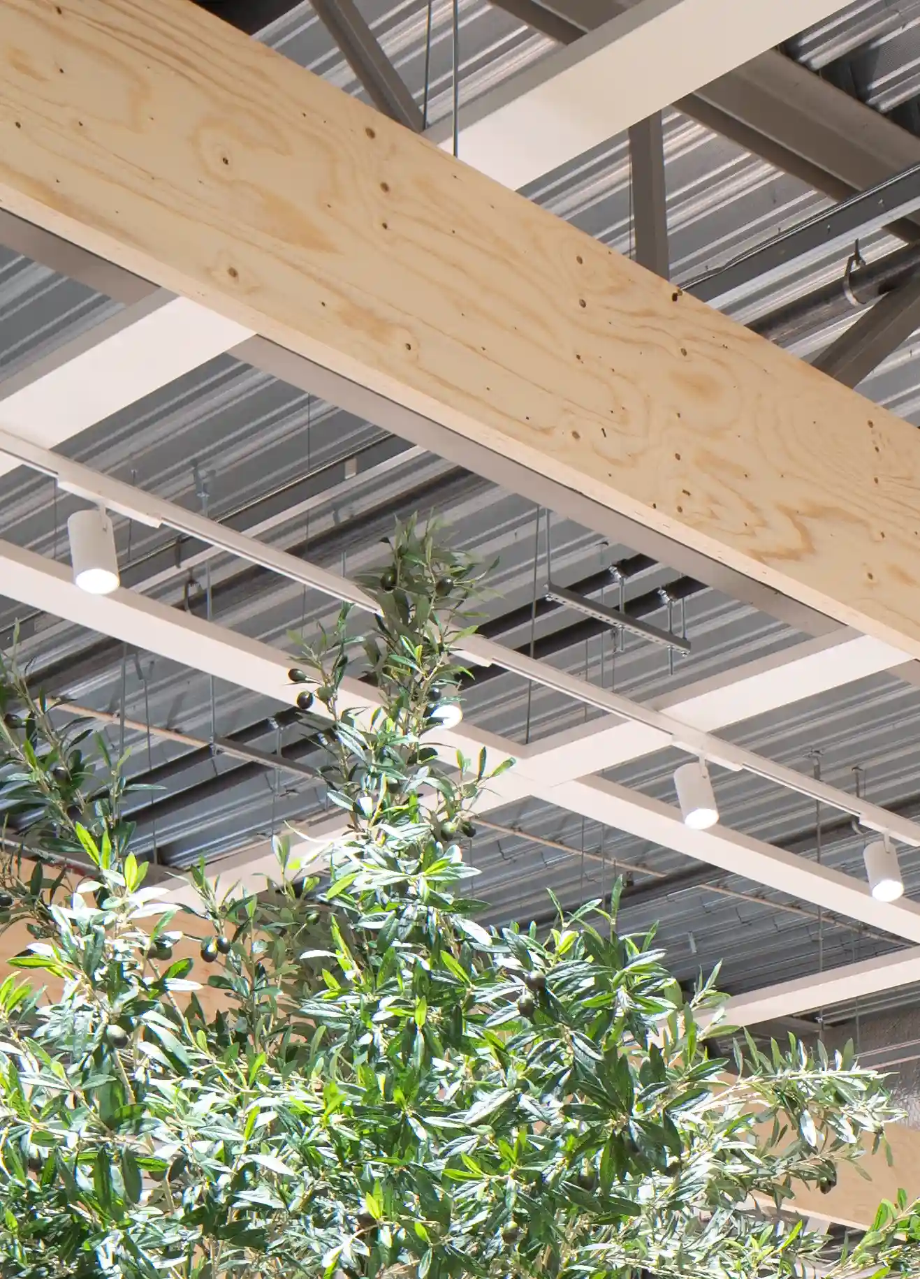 ICA Maxi Haninge Foodhall | Family friendly hypermarket experience design