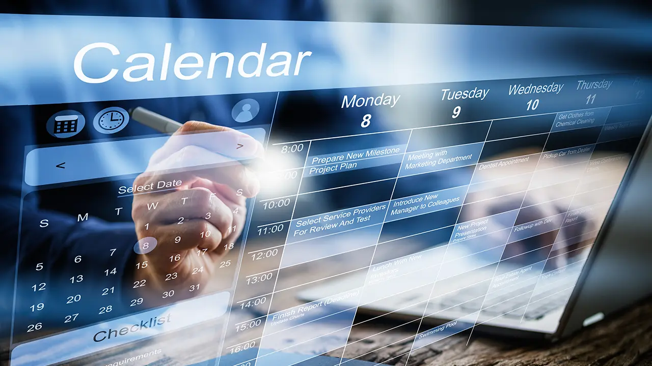 Digital Calendar Displays: 7 Ways to Increase Your Efficiency