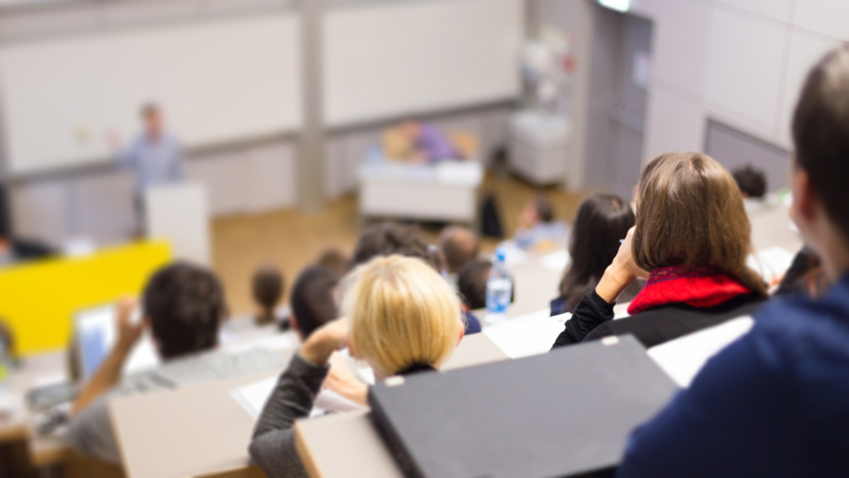 ¿Cuánto cuesta estudiar en España?