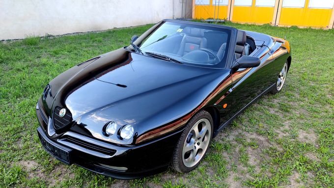 Ala Romeo Busso Alfa Romeo Spider 3.0 V6 Busso 192k | Swisscars.cz