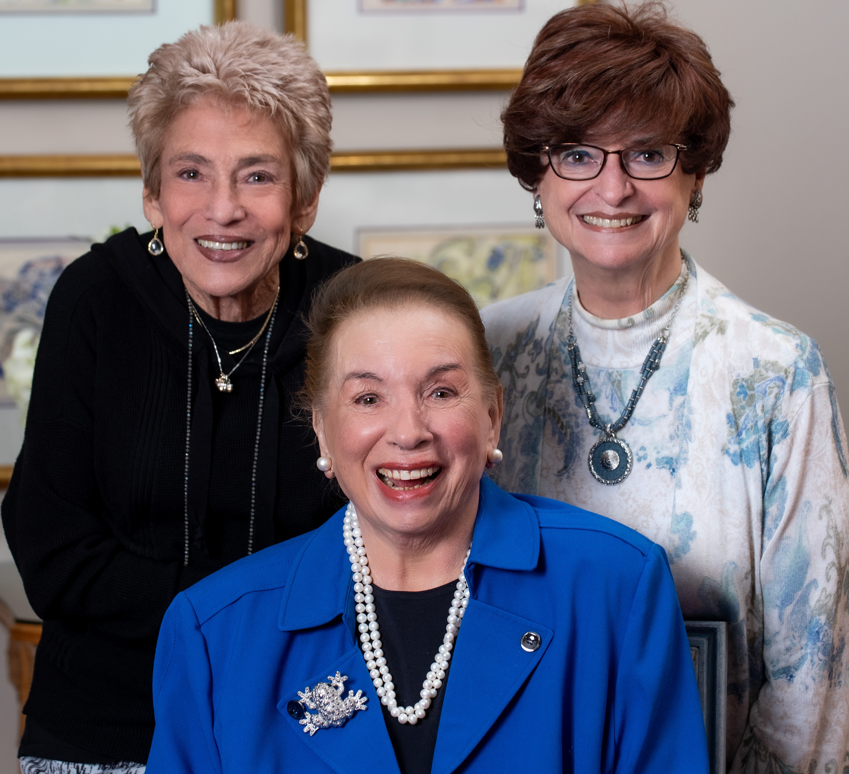 Barby Weiner, Leslie Weiner, Sandra Weiner (seated)
