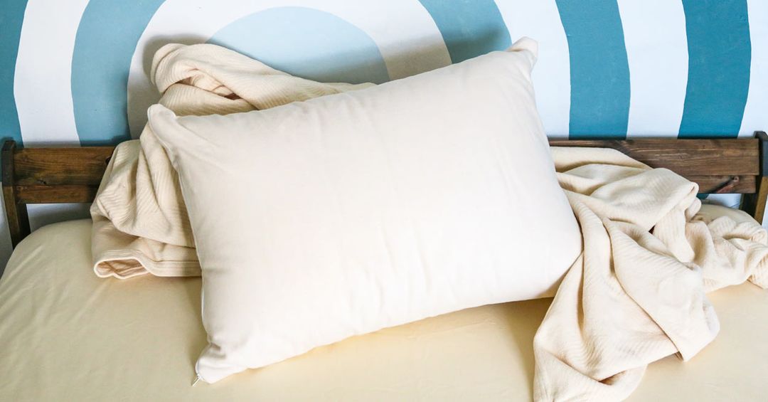 16 Best NonToxic & EcoFriendly Pillows