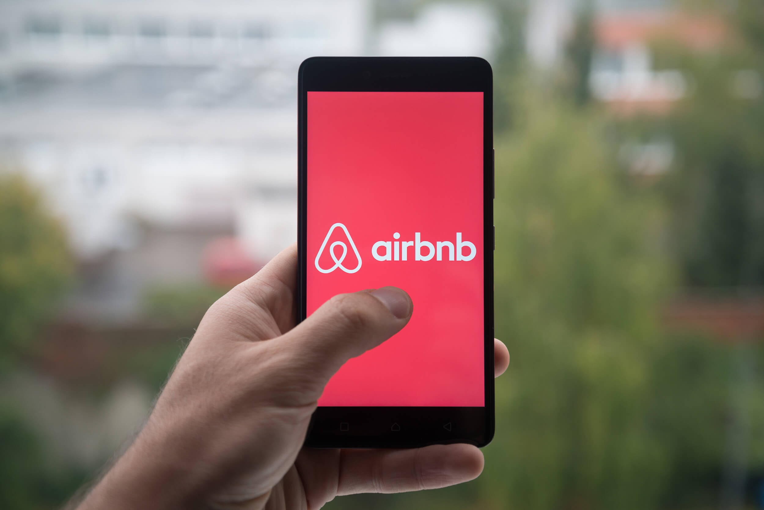 How to make money on Airbnb without making a big investment Smarthost