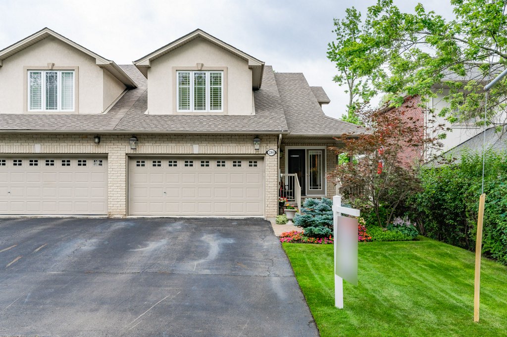 2304 Sovereign Street, Oakville