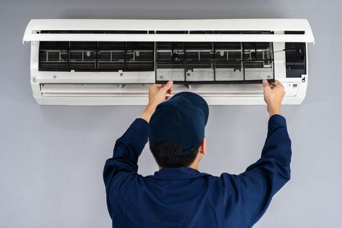 AC Light Blinking: 5 Reasons and Troubleshooting Tips