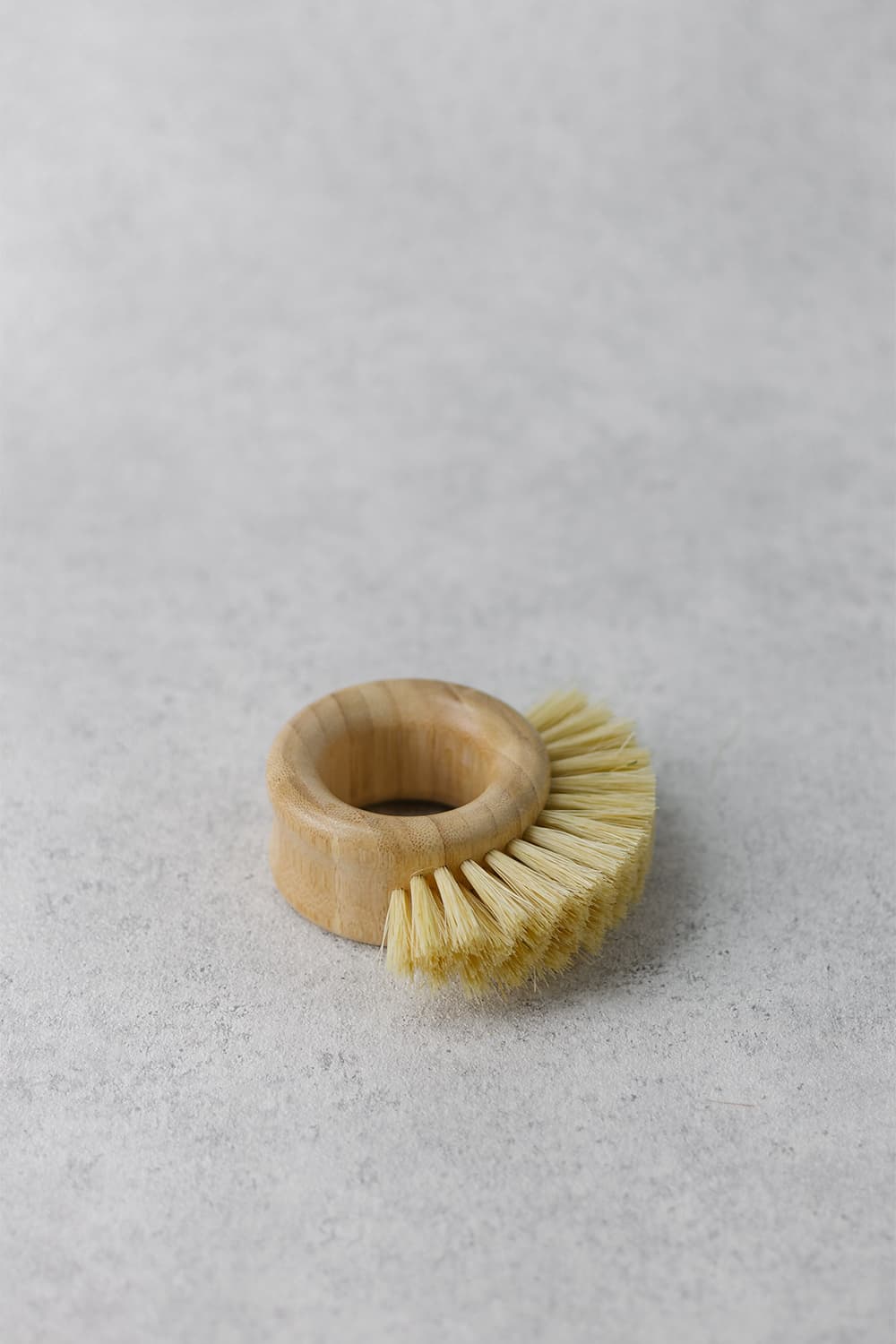 Ring vegetable brush