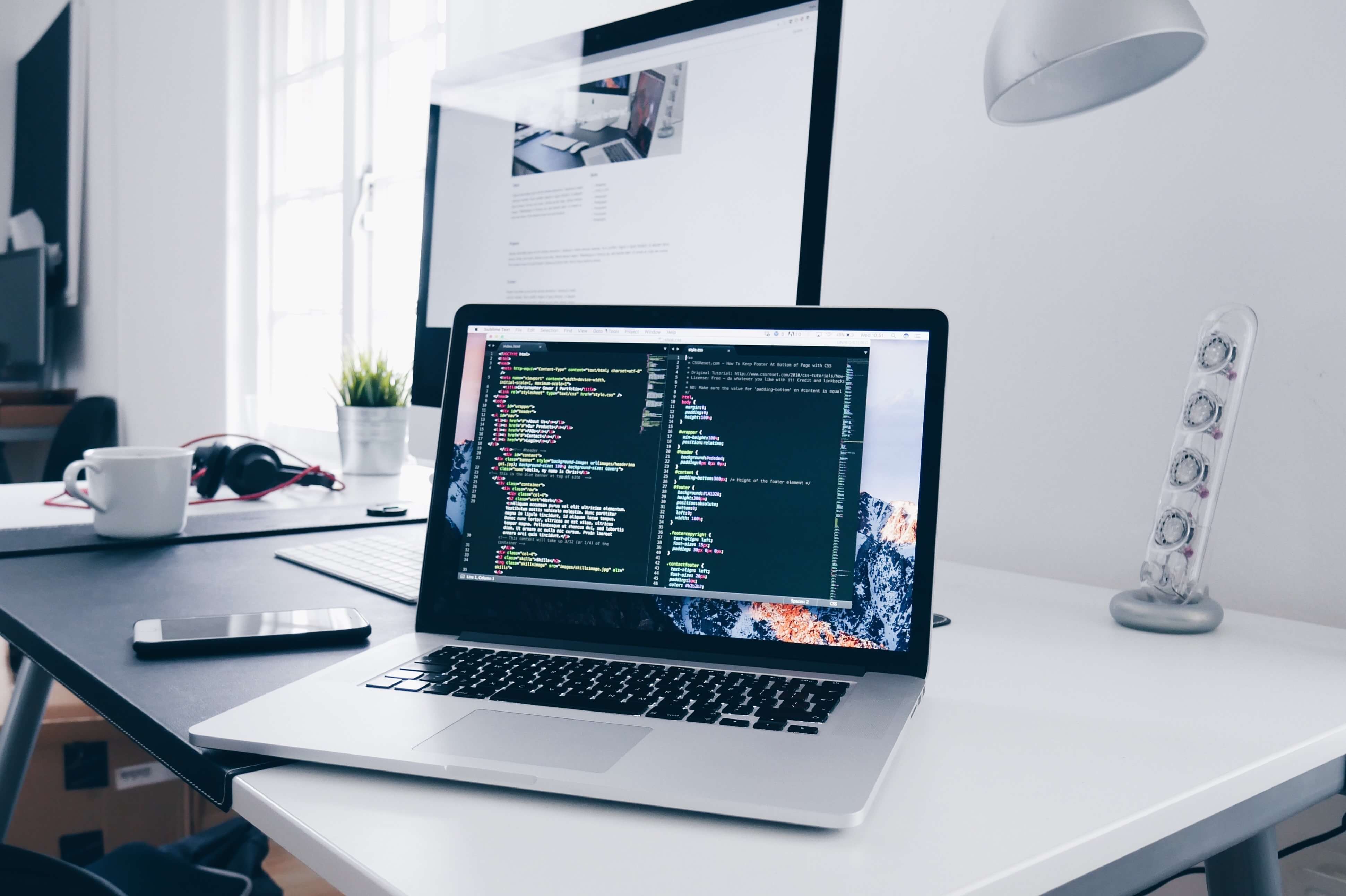 10 Advantages Of Outsourcing Web Development