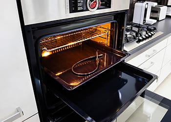 A sparkling clean oven - Ovenu South Perth - Oven Detailing