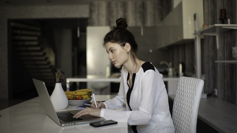 Como apoiar o trabalho remoto para suas equipes