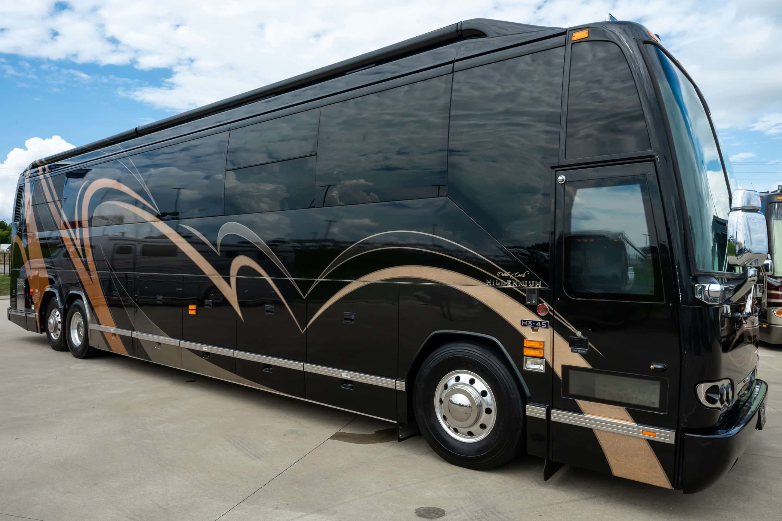 2005 Prevost H345 Millennium Olympia Luxury Coaches