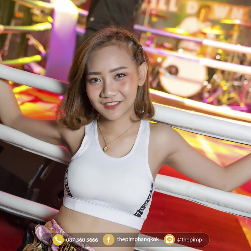 30+ Photos of Cute Thai Girls at The PIMP Bangkok