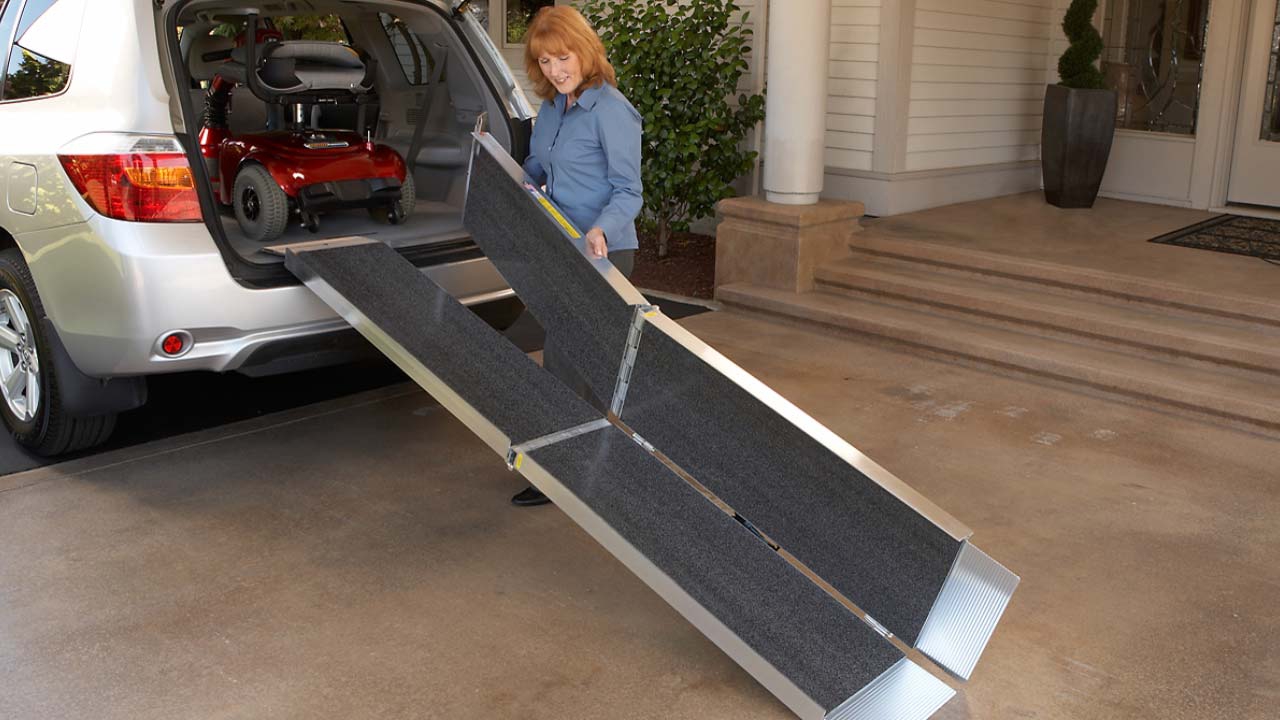 SUITCASE® TRIFOLD® AS Ramp Product Image
