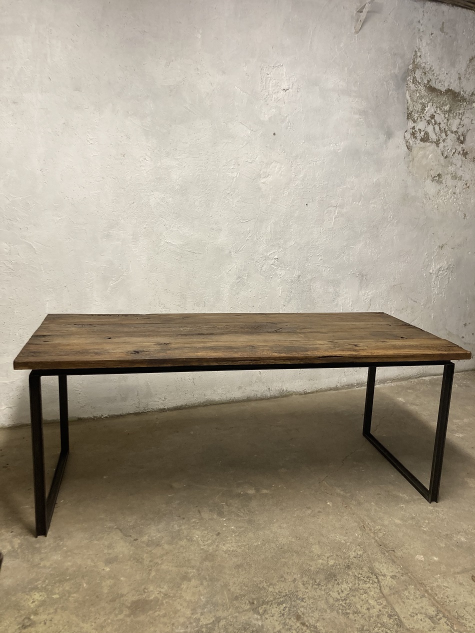 Table de repas IRIS