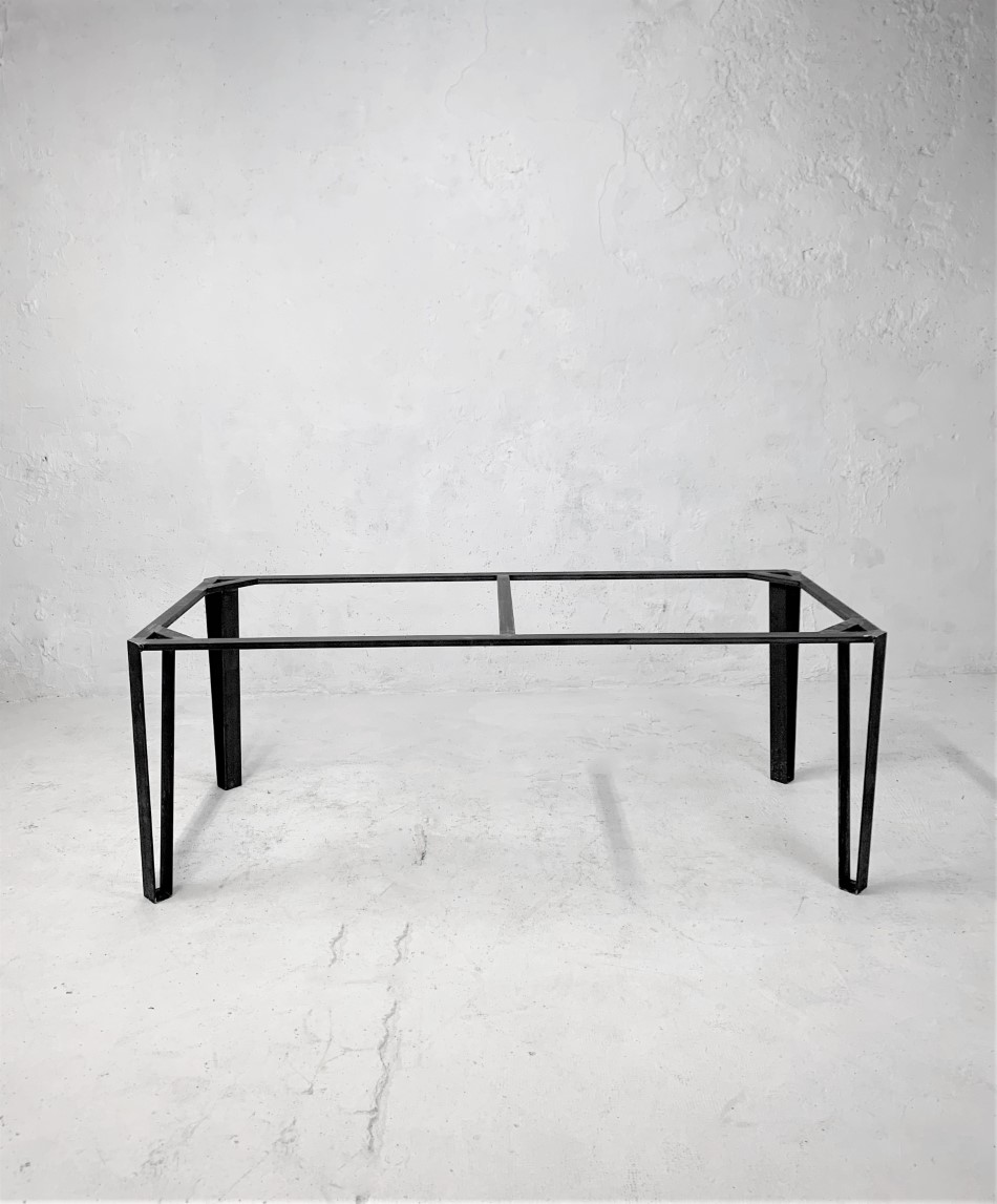 Pied de table de repas épingle