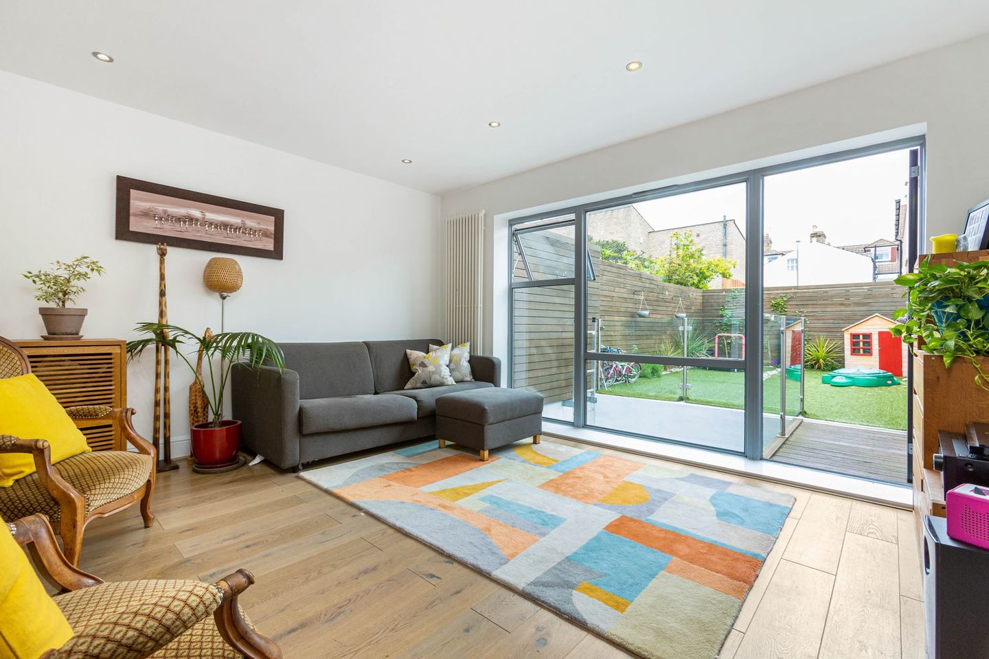 Moveli Wingate Square, SW4