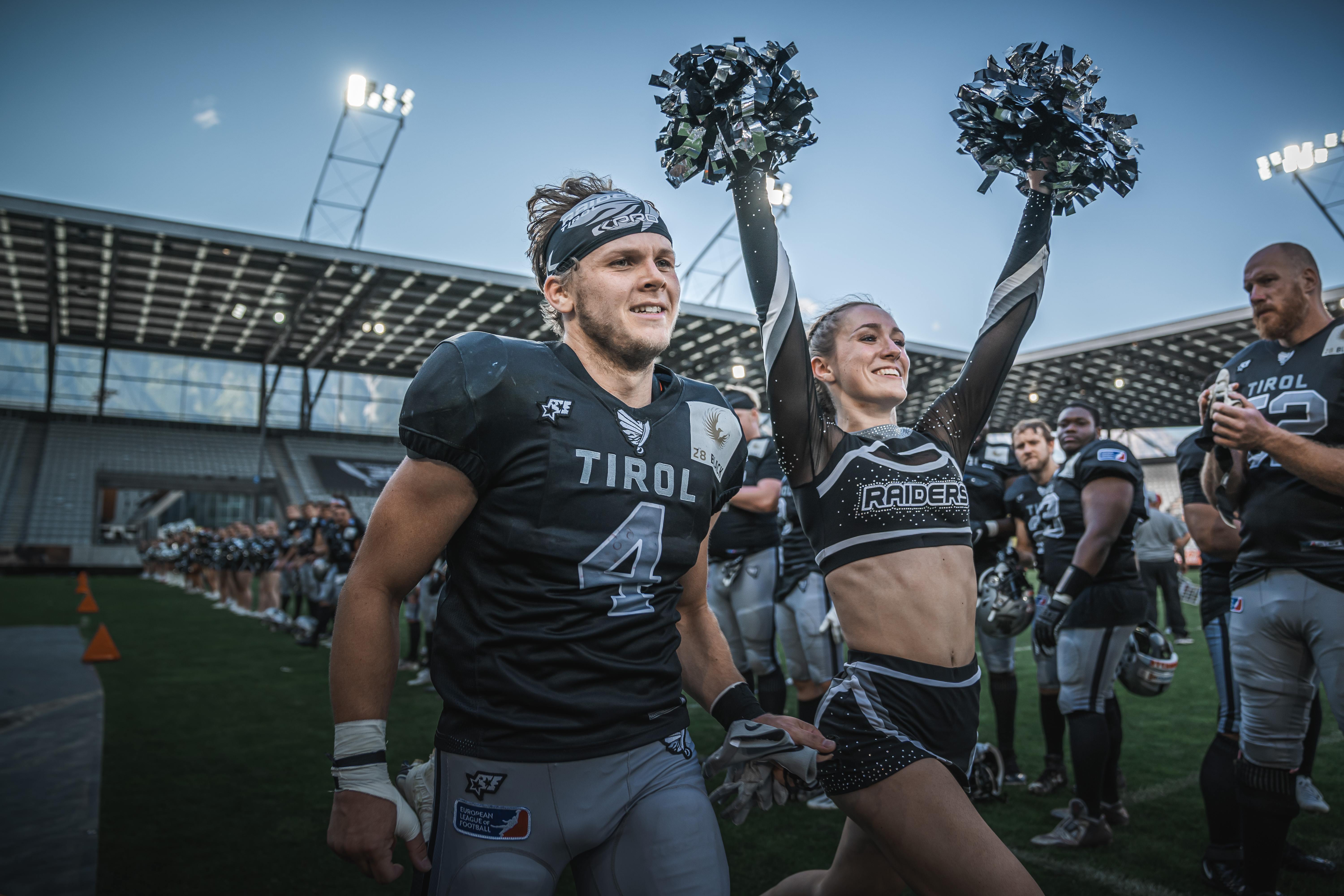 "Rookie of the Year" Marco Schneider re-signs with Tirol Raiders