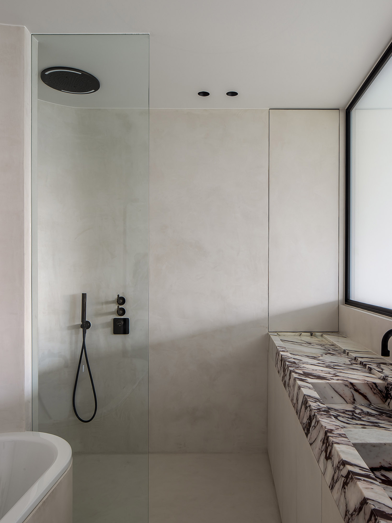 Luxury bathroom ideas with smart showers and black tapware