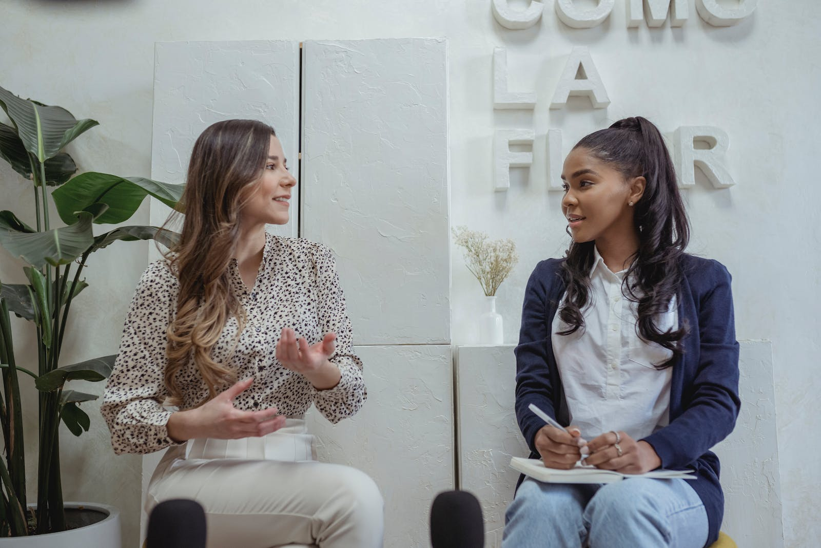 40 Common PA School Interview Questions & Answers (2023)