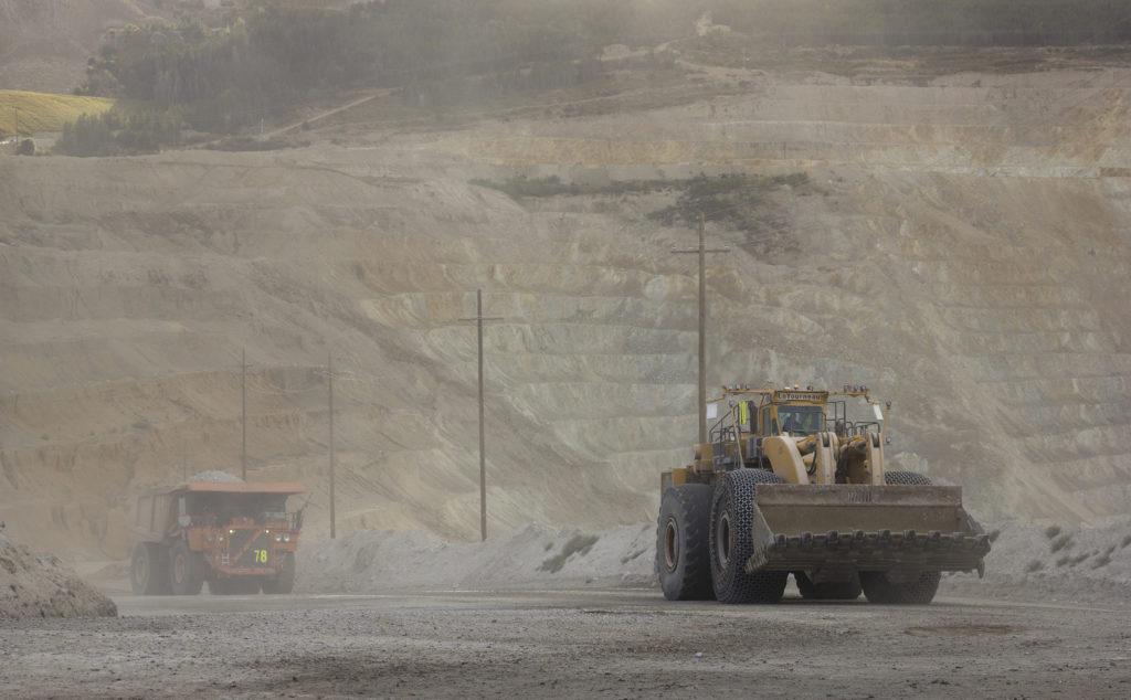 Hauler Chasing Loader