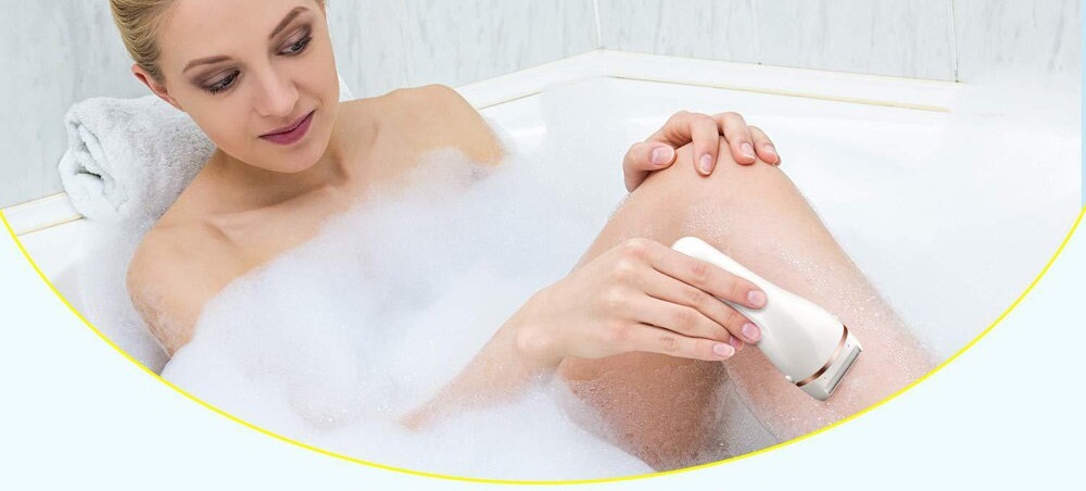 What kind of shaving tool should such child use?