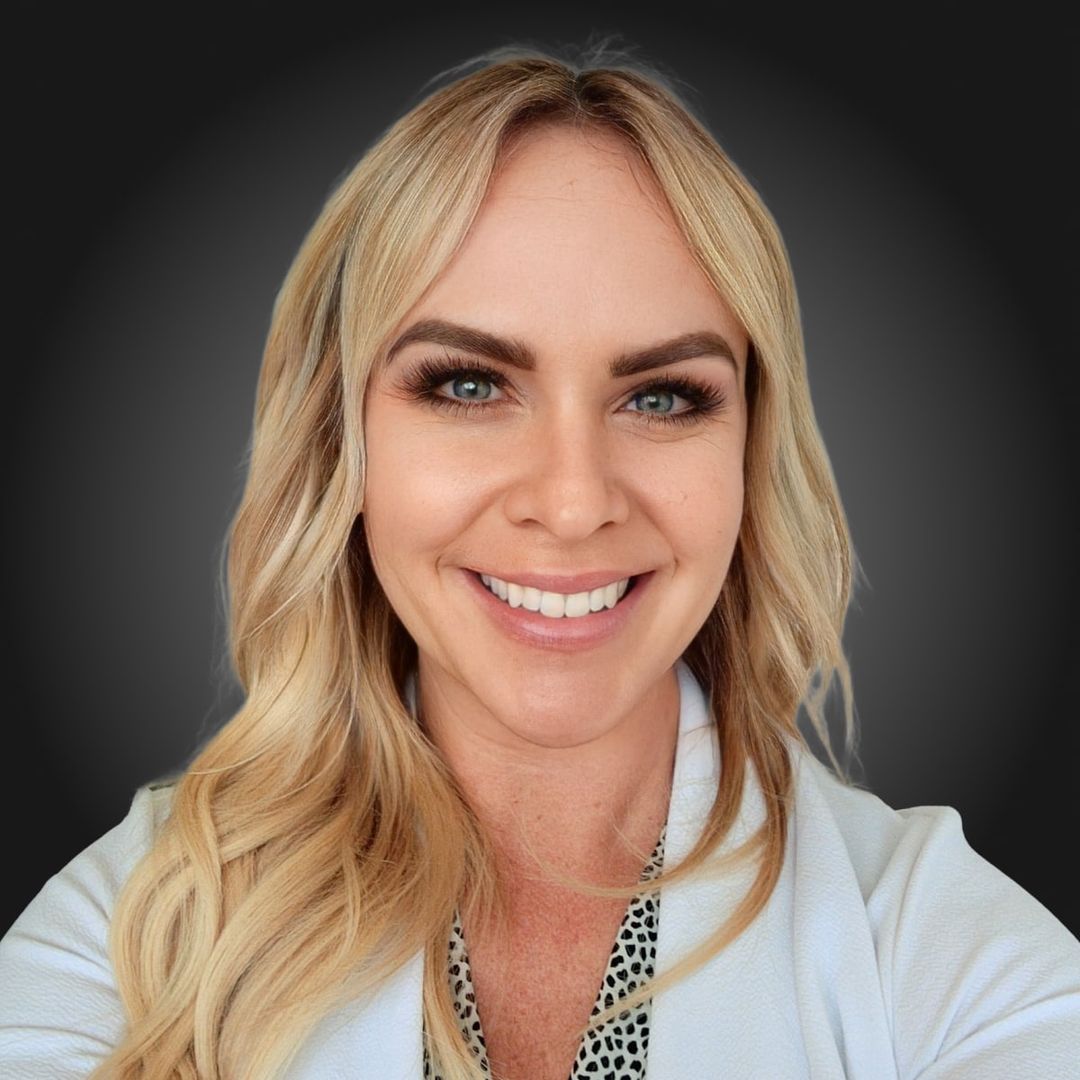 Snapbar Studio Virtual Headshots Before & After Gallery